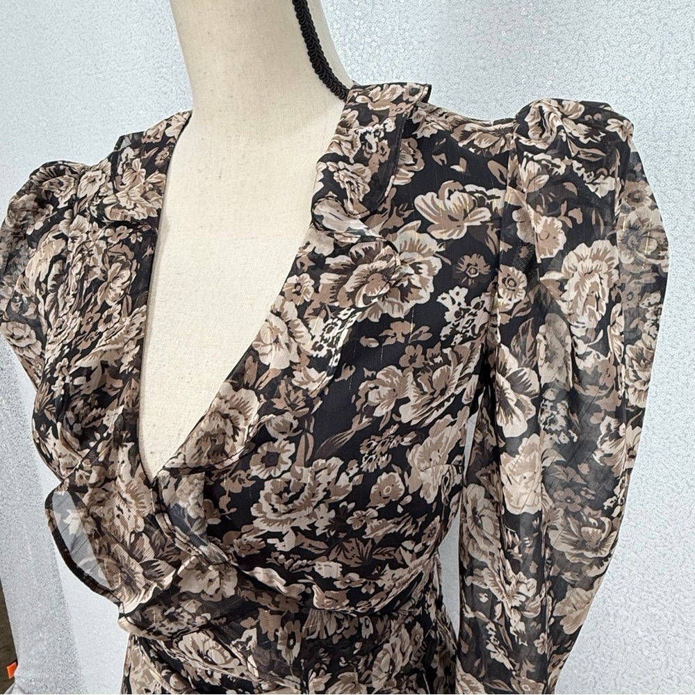 Bardot Winona Black and Cream Floral Long Sleeve Dress size small - Picture 5 of 16